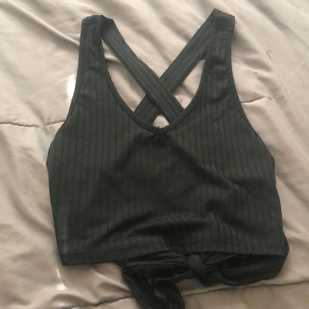 Halter cross-back black tank top